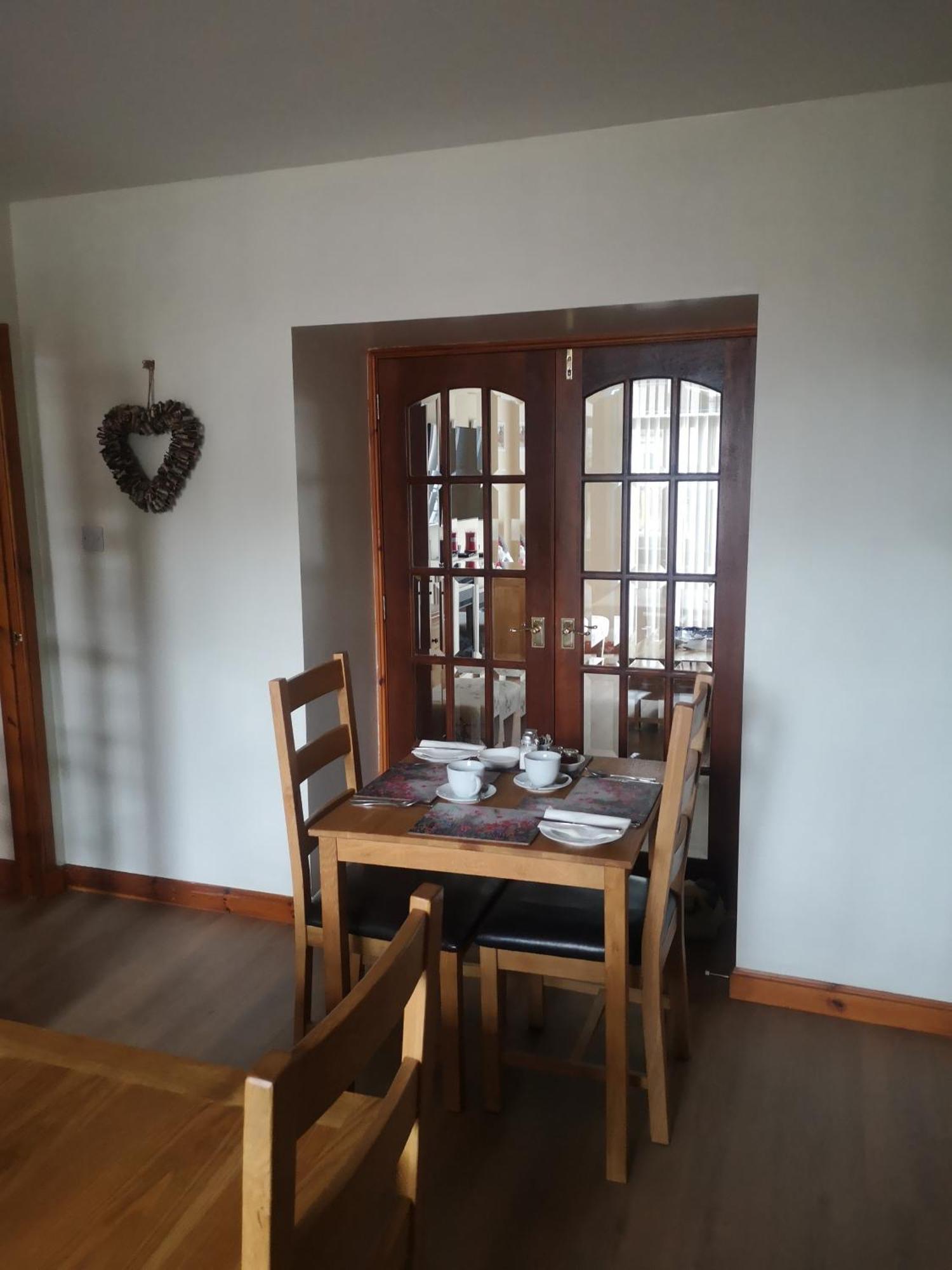 Gladstone Cottage — Photos 1